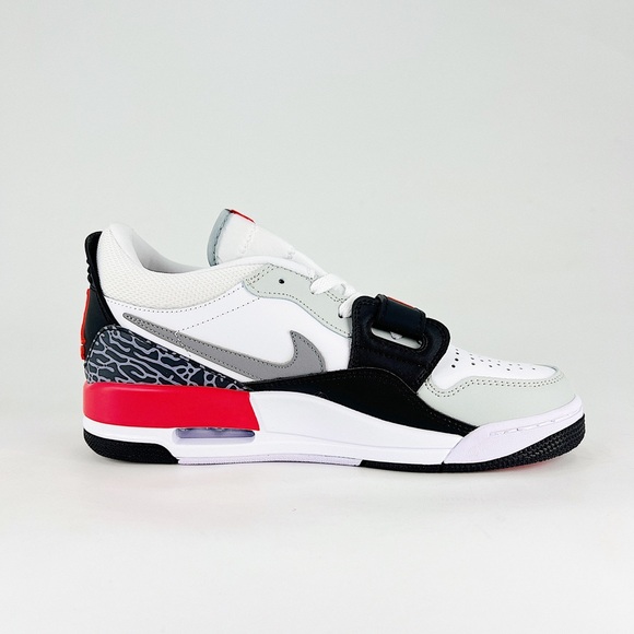 Jordan Shoes - Nike Air Jordan Legacy 312
